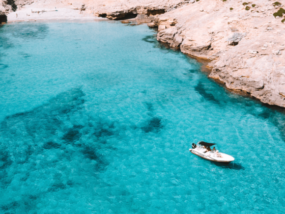 Ein Kurzurlaub Mallorca biette kristallklares wasser und verlassene Buchten