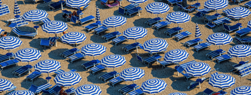 Strand Italien Sonnenschirme Urlaub Sommer