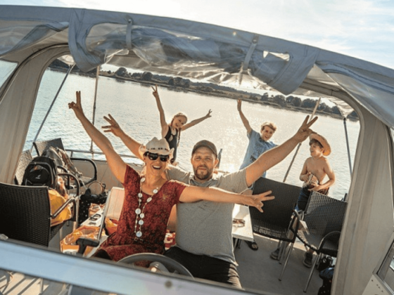 Urlaub mit Kindern in Deutschland am See – Hausbootspaß für die ganze Familie