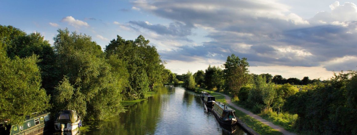Ruhiger Wasserweg für achtsamen Urlaub