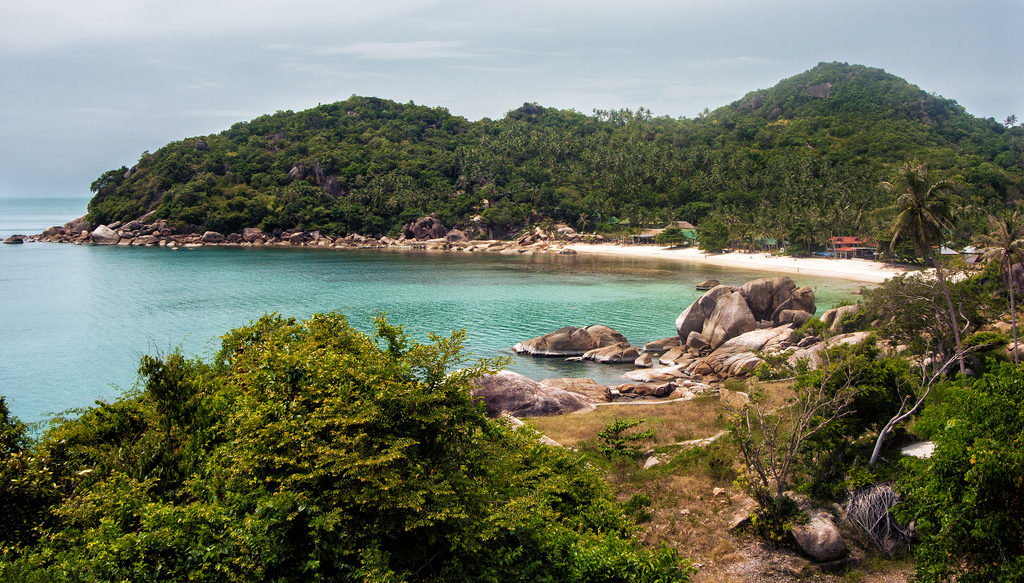 hire a boat in Thailand