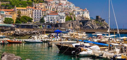 yacht charter in Amalfi