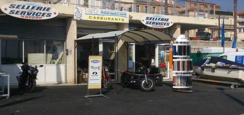 SMP Herve's storefront in La Ciotat