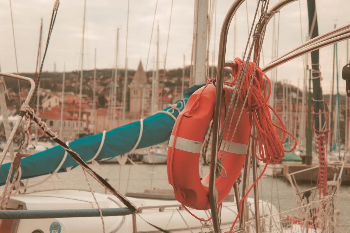 Boat safety tips, life ring on a boat