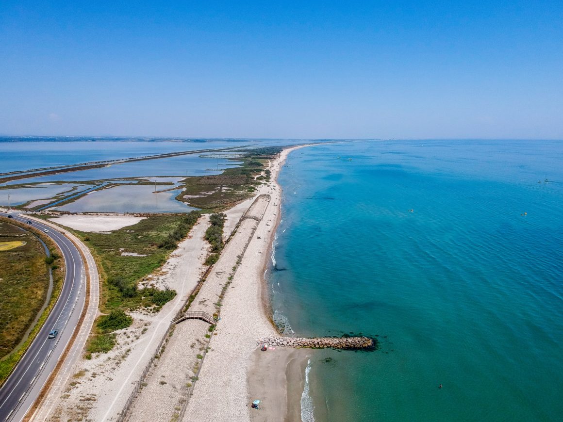 Bird's eye view of the long, sandy beaches near Agde and Sete.