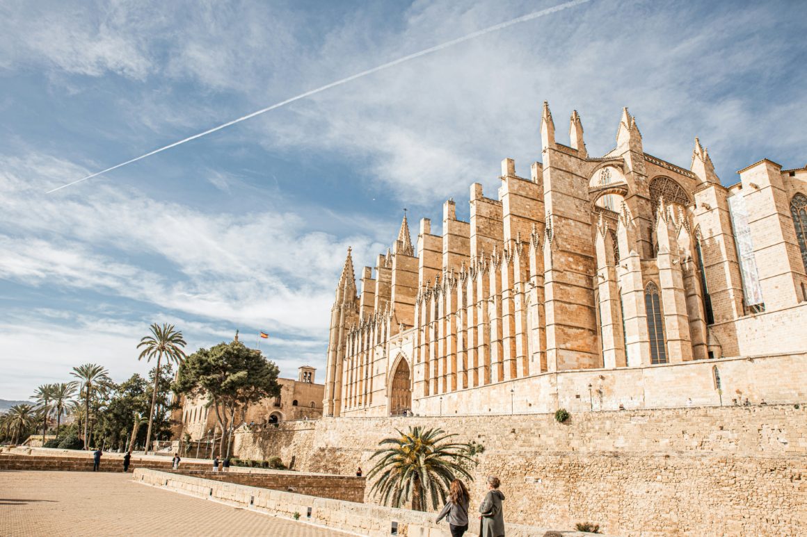 Cathedral of Santa Maria of Palma overlooking the seafront.