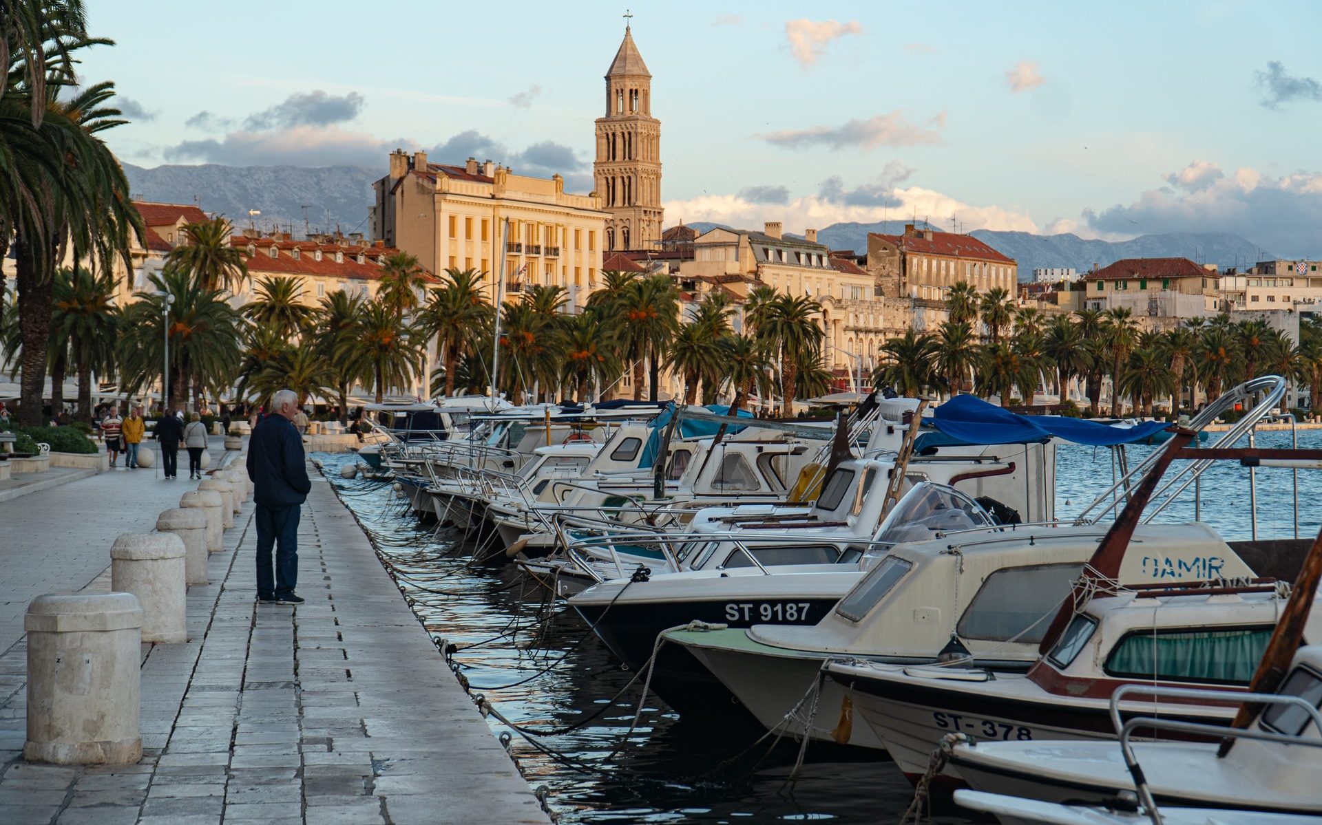 Barcos amarrados en Croacia, Split.