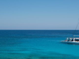 Catamarán en Ibiza