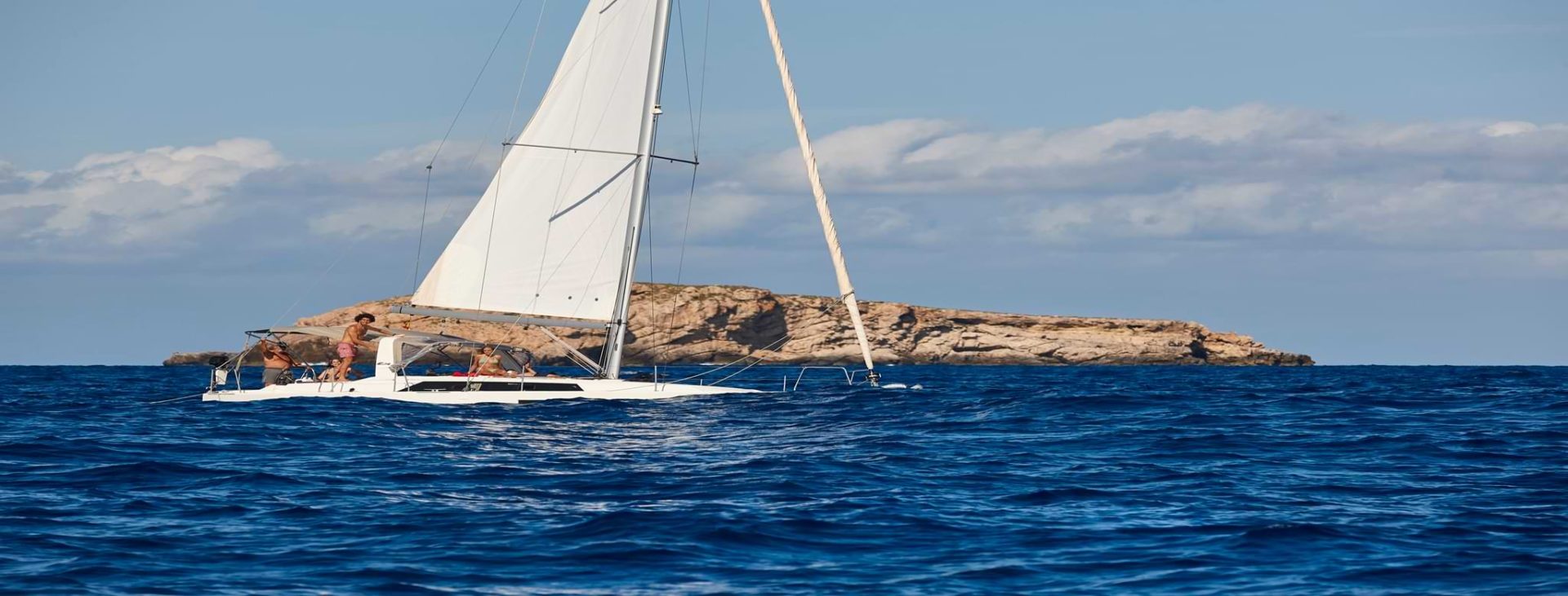 Alquiler catamarán Ibiza