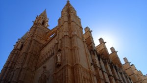 Noleggio barche palma -cathedral-424816_640 (1)