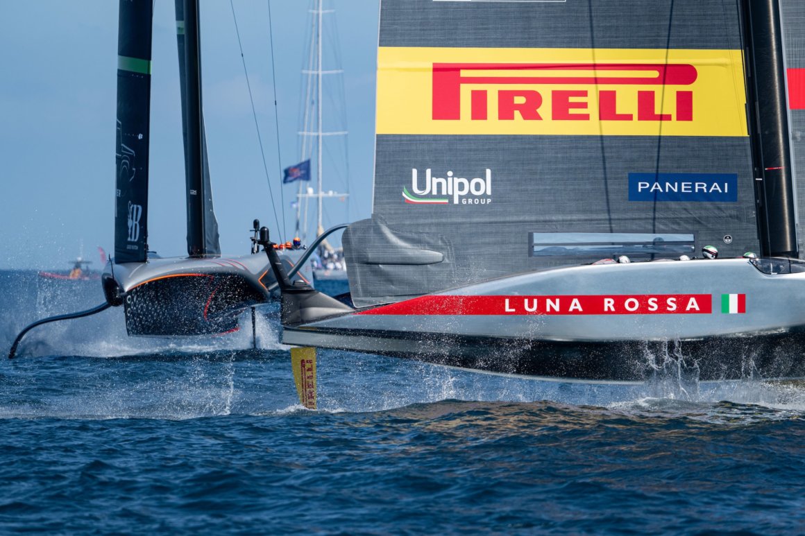 Luna Rossa Prada Pirelli