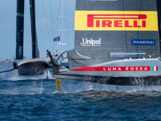 Luna Rossa Prada Pirelli