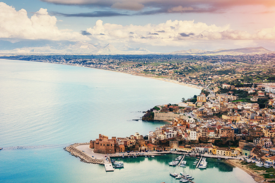 barche a noleggio nella marina di trapani
