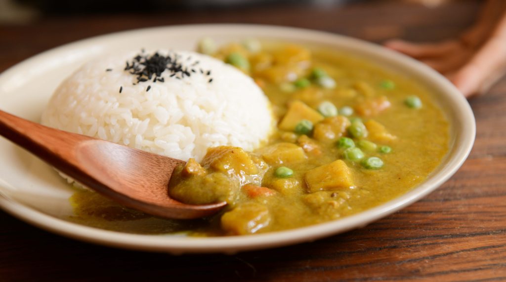 Danie curry z ryżem
