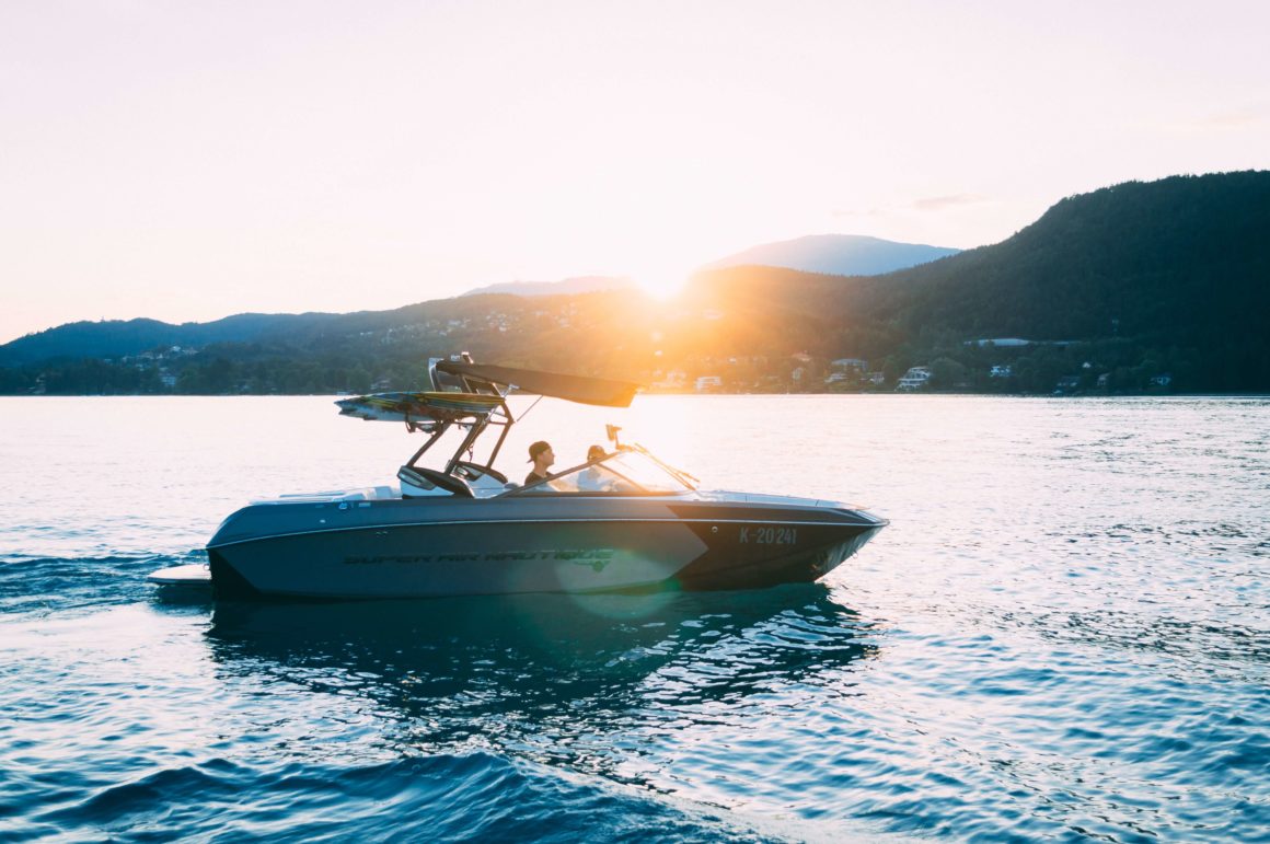słońce łódź motorowa