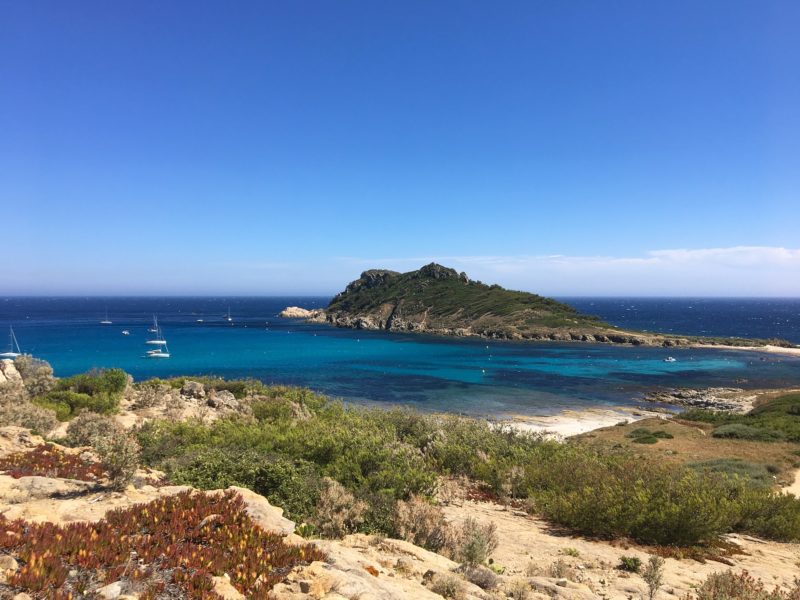 Francuskie wybrzeże Cap Taillat w Saint-Tropez