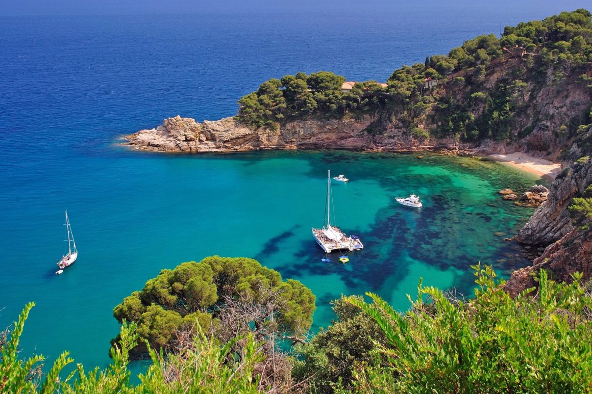A Costa Brava é uma das regiões mais belas da Espanha para passar férias náuticas