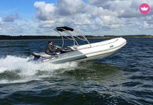 semi rigide jet ski
