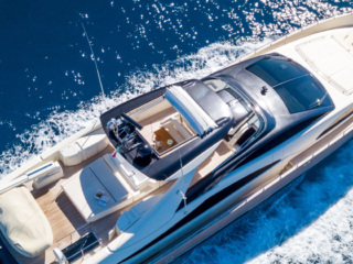 Location yacht