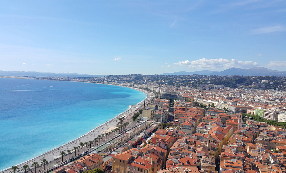 La location d'un bateau à Nice est le meilleur moyen pour explorer la côte.